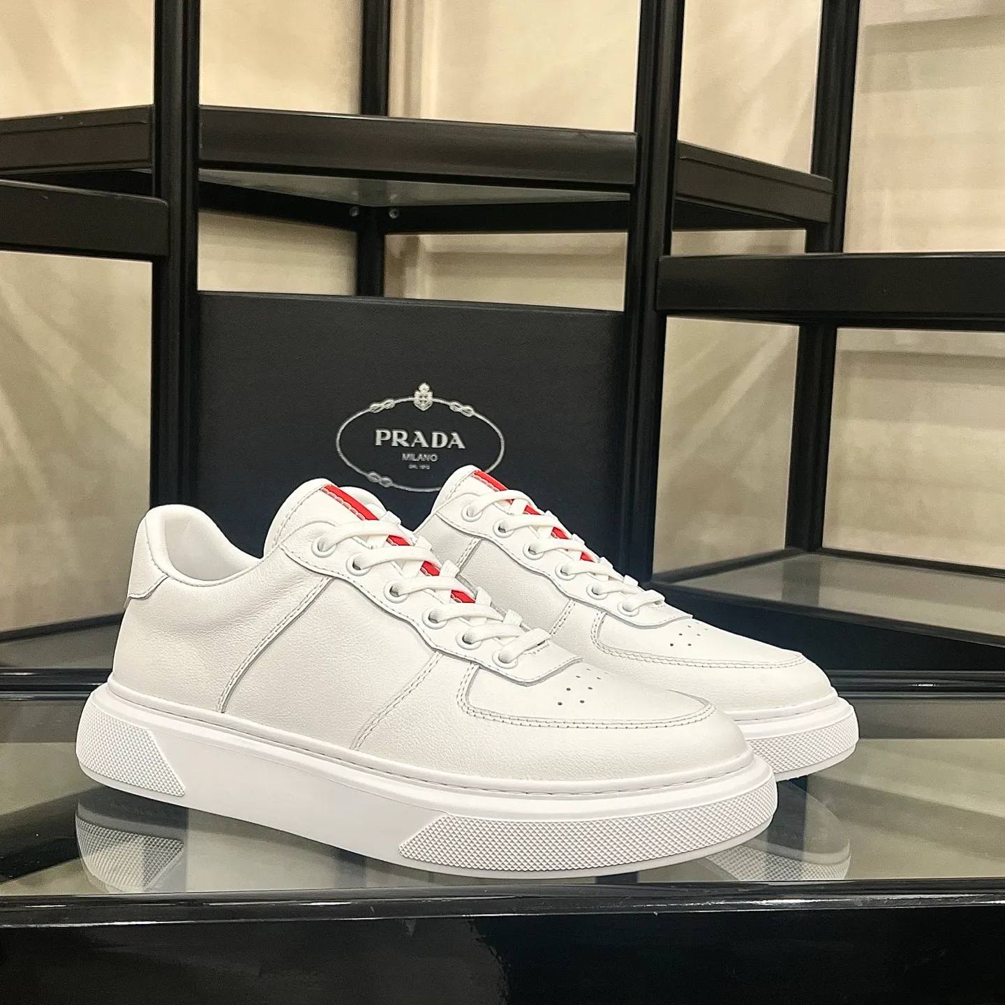Men's shoes💰440 Prada/Prada Men's new casual shoes, this upper is made of imported calfskin + sheep lining! The outsole is made of non-slip sports foam and ultra-light, which feels good on the feet. It is a fashionable and stylish item!  Size: 38-44 (45 customized)
